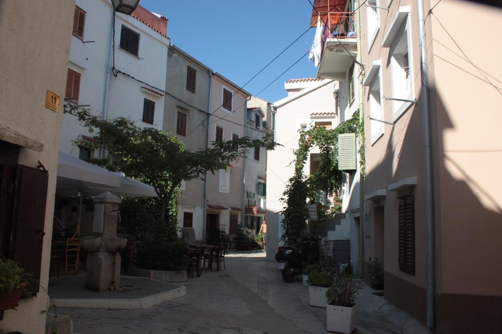 Apartments Sanja Baška Exterior foto